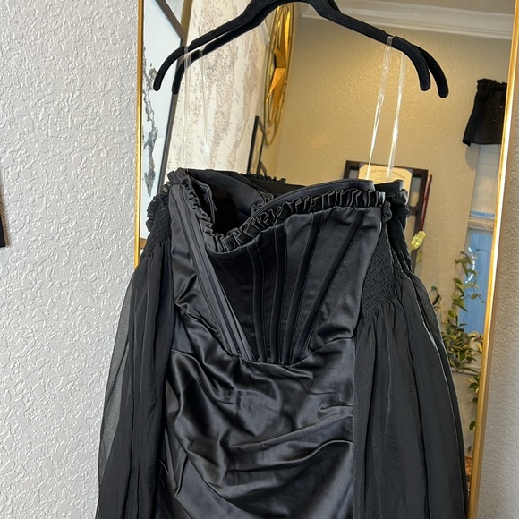 House of CB ‘Beau’ Black Satin and Chiffon Corset Dress NWOT - Picture 13 of 14
